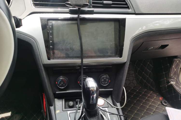 Used Volkswagen Lamando 2017 230TSI DSG Fashion Edition