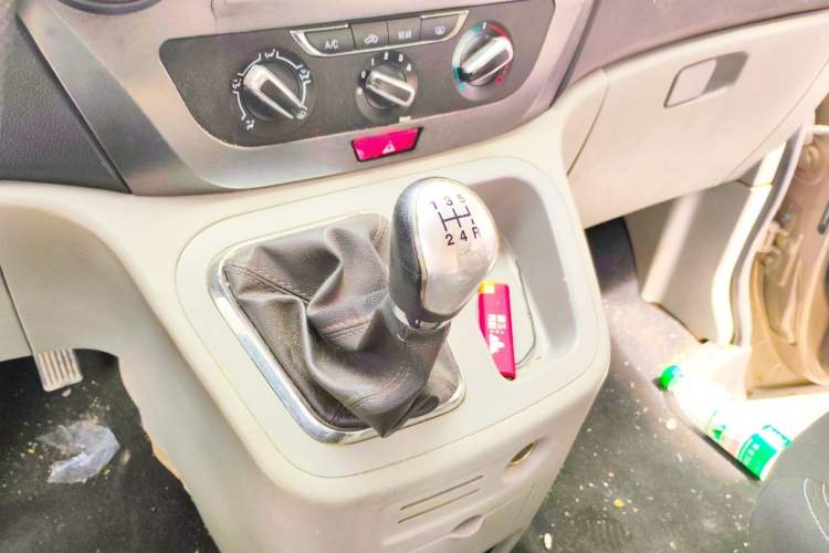 Used JAC Refine M3 2015 Maker Edition 1.6L Luxury Smart Version
