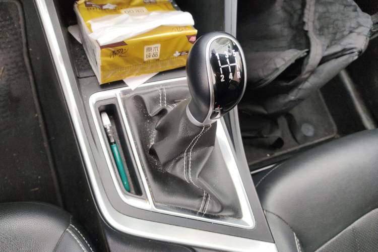 Used Geely Auto Vision X3 2019 Upgraded Model 1.5L Manual Elite Version