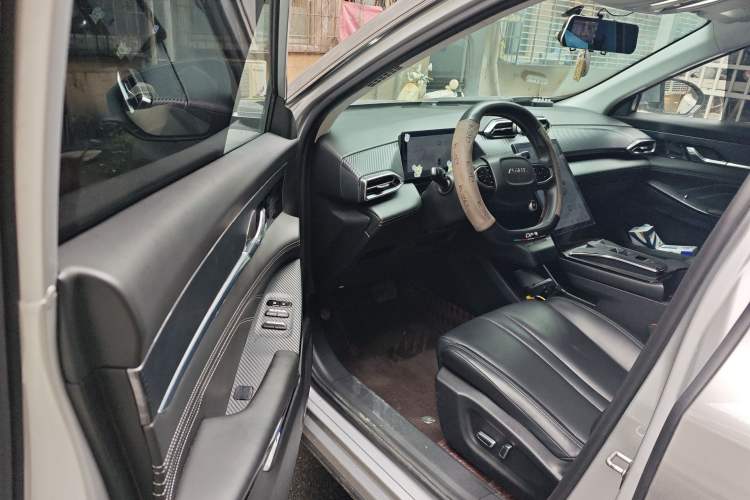 Used Dongfeng Aeolus Mage 2023 DH-i 1.5T Luxury Edition
