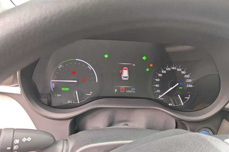 Used Toyota Granvia 2023 2.5L Hybrid Luxury Edition