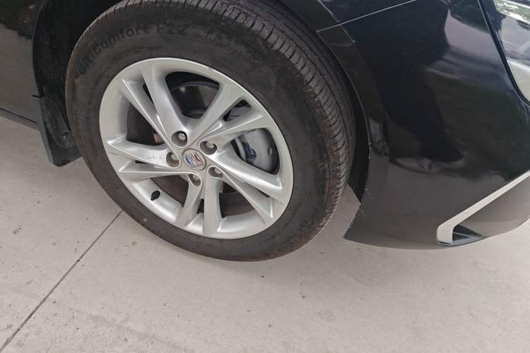 Used Buick Regal 2024 Revised 25T Ultra-Comfort Edition Right Front Wheel Hub