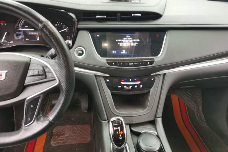 Used Cadillac XT5 2016 25T Luxury Model