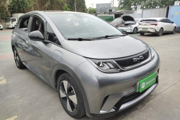 Used BYD Dolphin 2023 420 km Fashion Edition