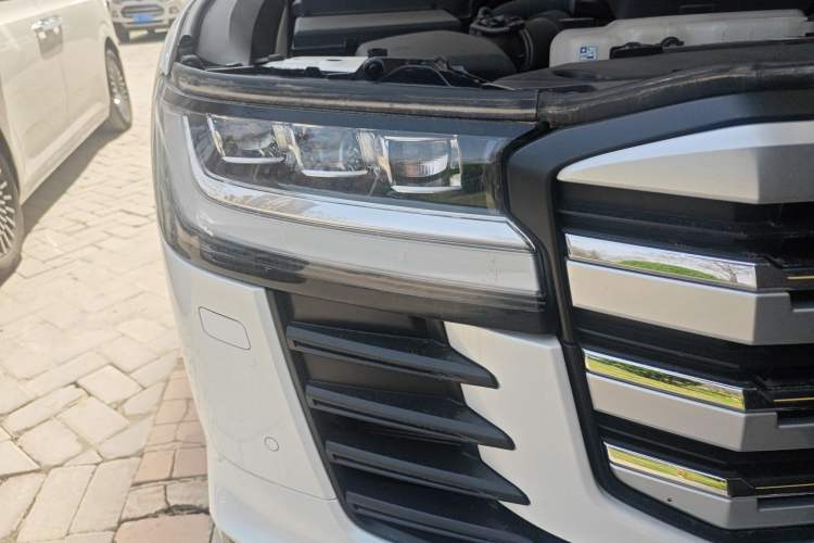 Used Toyota Land Cruiser 
