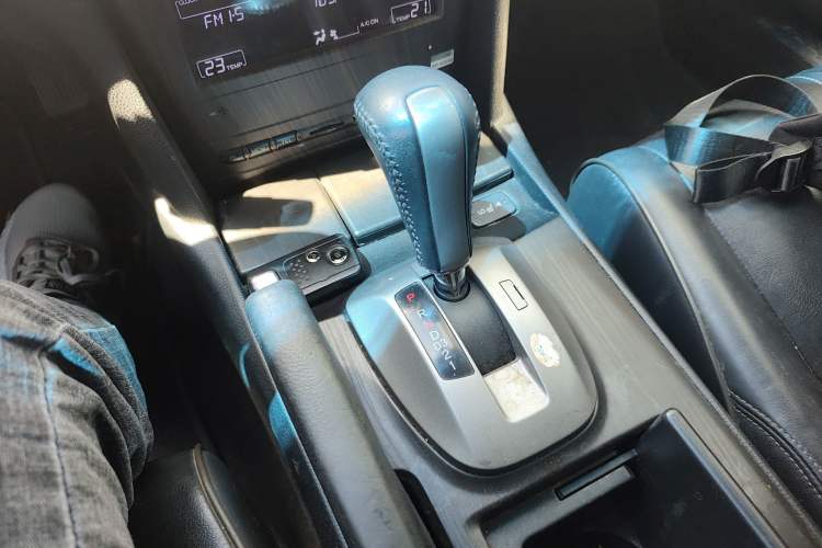 Used Honda Crosstour 2012 2.4L Luxury Edition Gear Lever