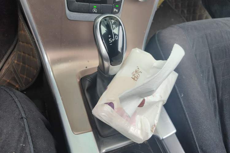 Used Volvo XC60 2017 T5 AWD Smart Upgrade Model