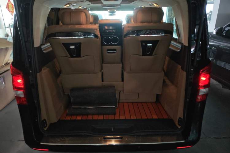 Used Mercedes-Benz Vito 2021 2.0T Business Version 7 Seats Trunk