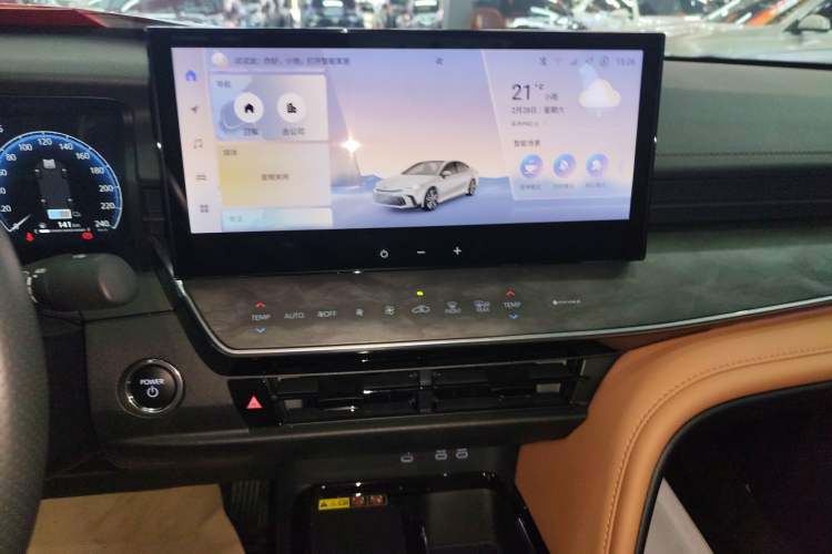 Used Toyota Camry 2024 Dual-Motor 2.0 HG Premium Edition
