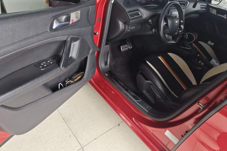 Used Peugeot 308 2016 1.6L Automatic Fashion Edition Driver Seat