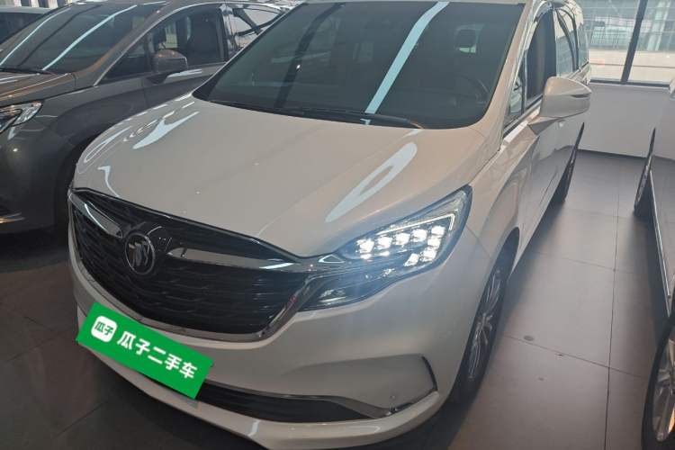 Used Buick GL8 2022 ES Landtrek 653T Luxury Edition