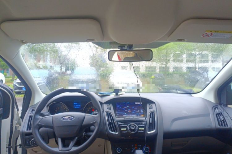 Used Ford Focus 2015 Sedan 1.6L Automatic Comfort Model Headliner