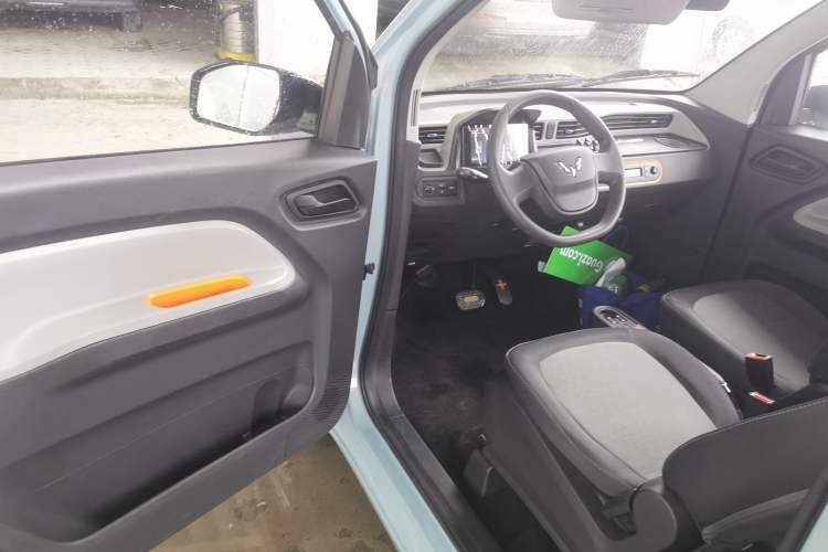 Used Wuling Hongguang MINIEV 2022 Zizai Version Lithium Iron Phosphate