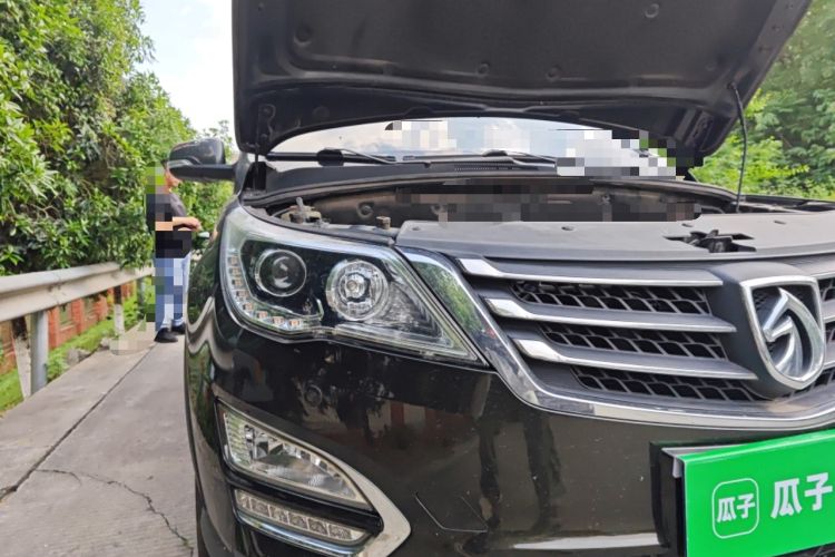 Used Baojun 560 2015 1.8L manual luxury version
