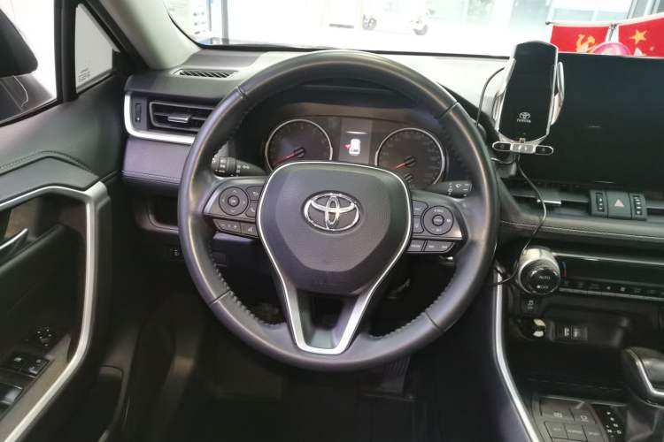 Used Toyota Wildlander 2022 2.0L CVT Two-Wheel Drive Luxury Edition
