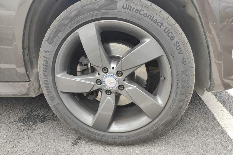 Used Mercedes-Benz GLK-Class 2013 GLK 300 4MATIC Dynamic Sunroof Model