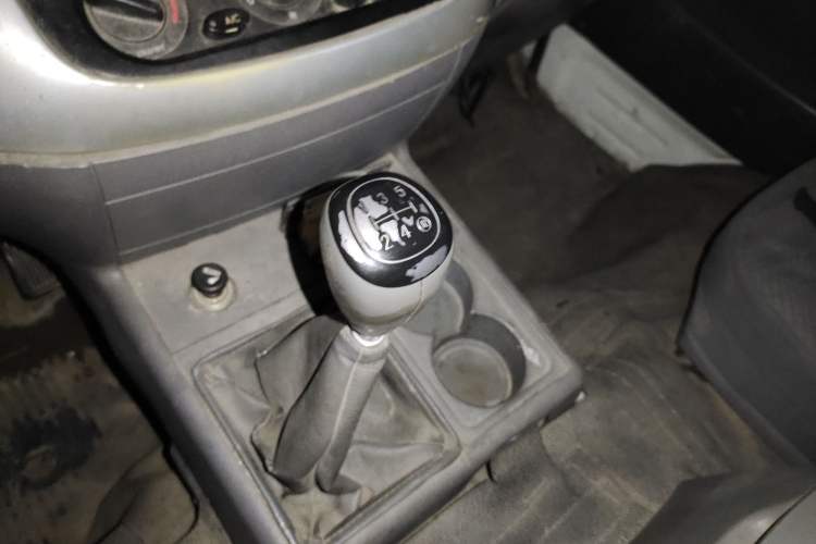 Used Jinbei Hiace 2016 2.0L Express Series Standard Version V19
