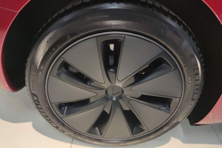 Used Tesla Model 3 2023 Rear-Wheel-Drive Version
