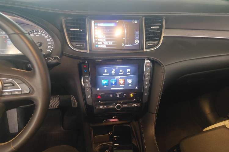 Used Infiniti QX50 2018 2.0T Four-Wheel Drive Elite Edition Audio And AC Panel