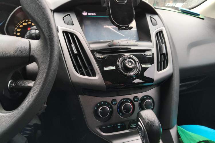 Used Ford Focus 2012 Hatchback 1.6L Automatic Comfort Model
