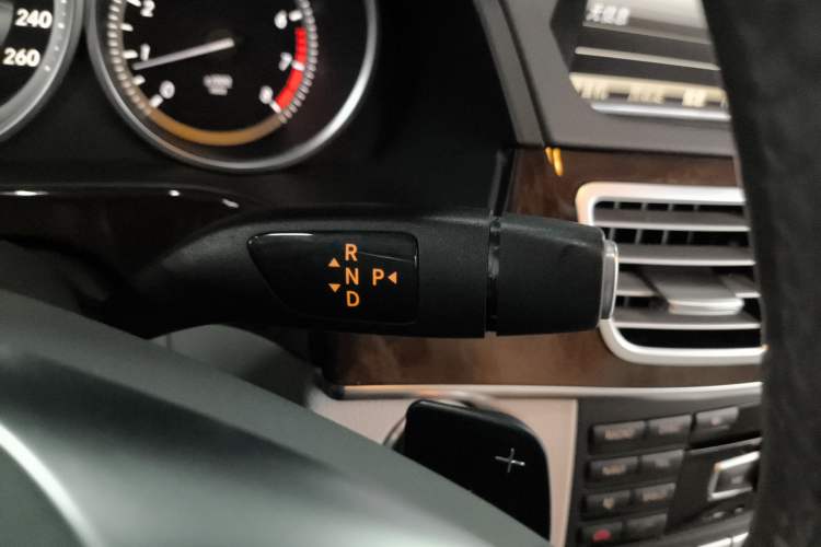 Used Mercedes-Benz E-Class 2014 E 260 L
