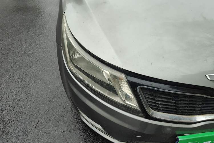 Used Kia K2 2011 Sedan 1.6L Automatic Transmission Premium