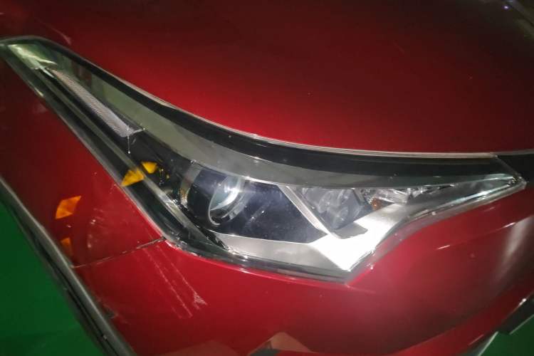 Used Toyota IZOA 2018 2.0L Yichi Version China VI Standard