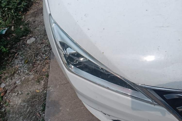 Used CHANGAN Eado DT 2018 1.6L Automatic Smart Enjoyment Model Right Front Headlight