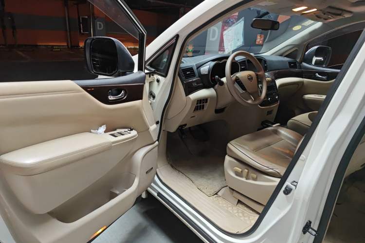 Used Nissan Quest 2015 3.5L SL