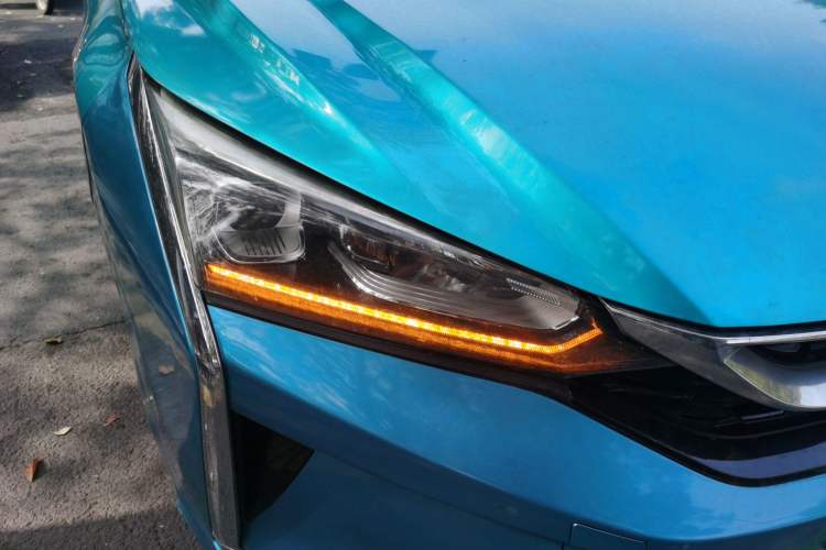 Used Dongfeng Aeolus Yixuan 2021 230T Automatic ZuiFeng Edition Right Front Headlight