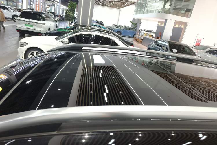 Used Mercedes-Benz GLC 2025 Refreshed GLC 300 L 4MATIC Dynamic Version 5 Seats