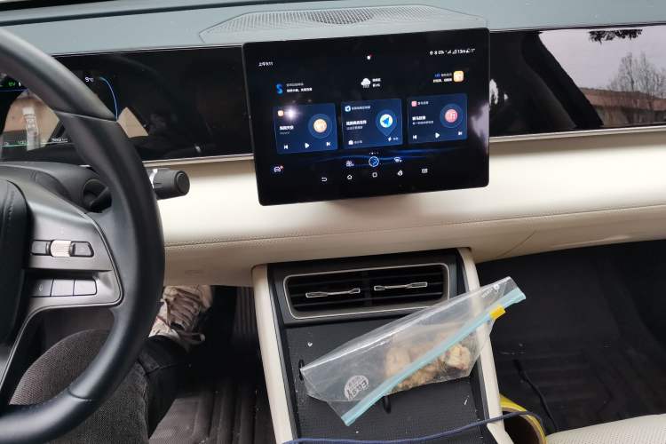 Used BYD Qin L 2024 DM-i 80KM Leading Model
