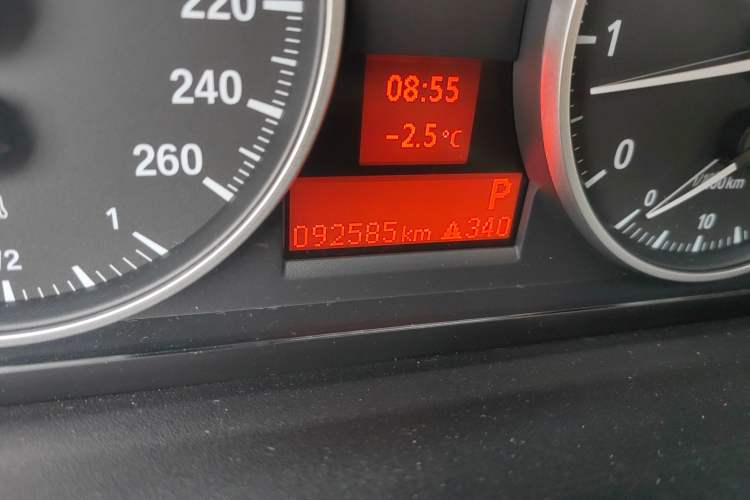 Used BMW 3 Series 2010 320i Luxury Model