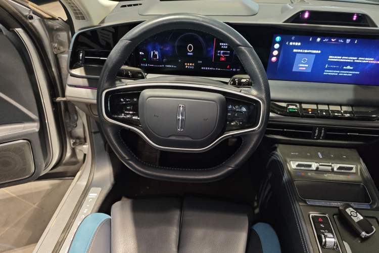 Used Lincoln Z 2024 2.0T Two-Wheel Drive Prestige Hybrid Version
