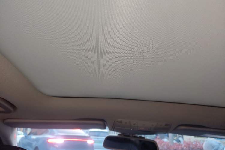 Used Mercedes-Benz C-Class 2015 C 200 L