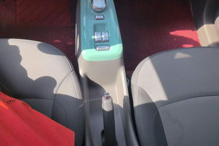 Used CHANGAN NEVO Lumin 2023 205km Xiangqin Version
