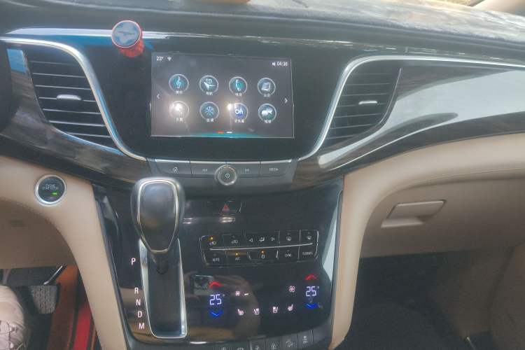 Used Buick GL8 2017 ES 28T Flagship Model China V Standard
