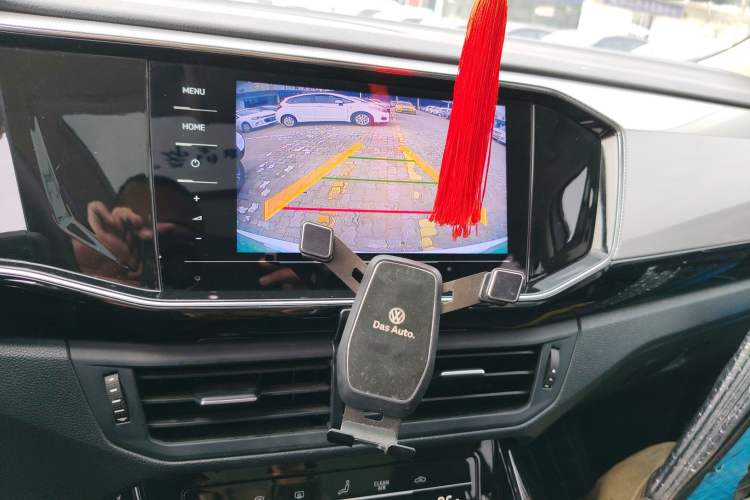 Used Volkswagen Tayron 2022 280TSI Two-Wheel Drive Luxury Smart Connectivity Version Audio And AC Panel