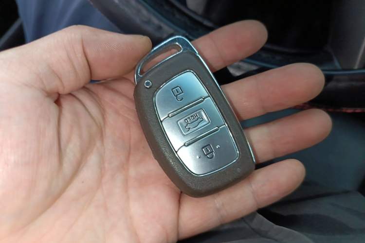 Used Hyundai Elantra (5th Generation / Langdong) 2015 1.6L Automatic Luxury Model Vehicle Key