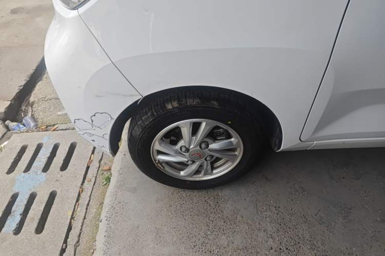 Used Wuling Hongguang MINIEV 2020 Freedom Version Lithium Iron Phosphate Exterior 4