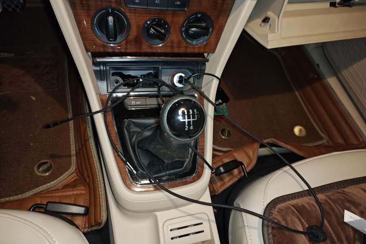 Used Volkswagen Lavida 2013 1.4TSI Manual Comfort Edition