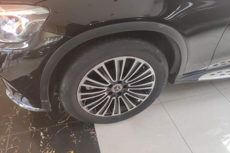 Used Mercedes-Benz GLC 2019 GLC 260 L 4MATIC Dynamic Model Left Front Wheel Hub