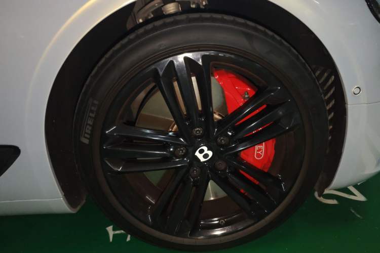 Used Bentley Continental 2020 4.0T GT V8 Right Front Wheel Hub