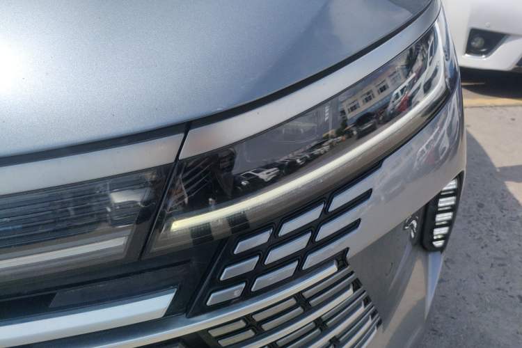 Used BYD Destroyer 05 2022 DM-i 120KM Flagship Model Left Front Headlight