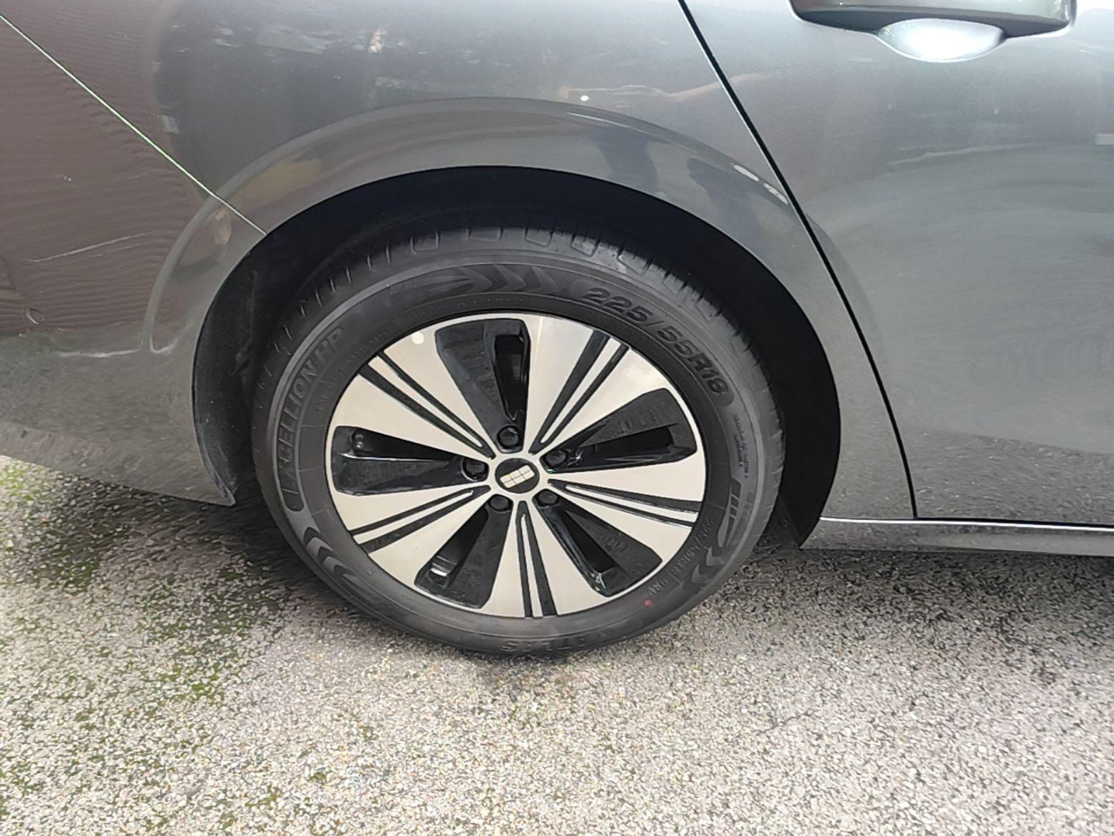 Geely Galaxy A7 2025 Model EM-i 150km Exploration+ Edition — снимка 11