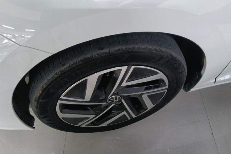 Used Volkswagen Sagitar 2023 200TSI DSG Excellence Edition Left Front Wheel Hub