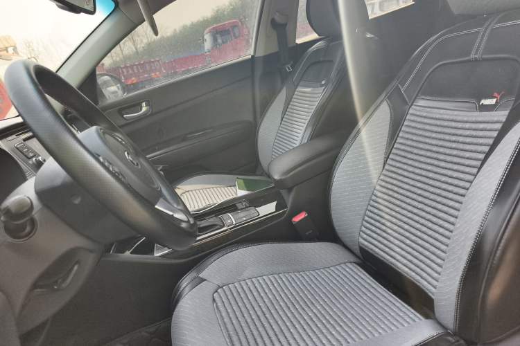 Used Kia K5 2016 2.0L Automatic LUX Left Front Seat