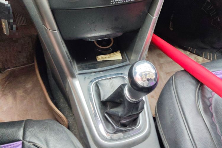 Used Chery Tiggo 3 2014 Magic Edition 1.6L Manual Fashion Version Gear Lever