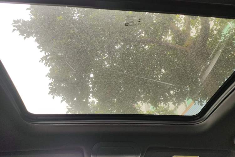 Used Cadillac XT6 2022 2.0T Six-Seater Four-Wheel-Drive Luxury Version
