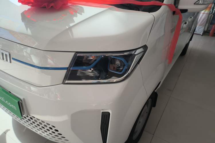 Used SRM Haoyun 2025 Launch Edition Farady 42.3 kWh 305 km 6 seats
